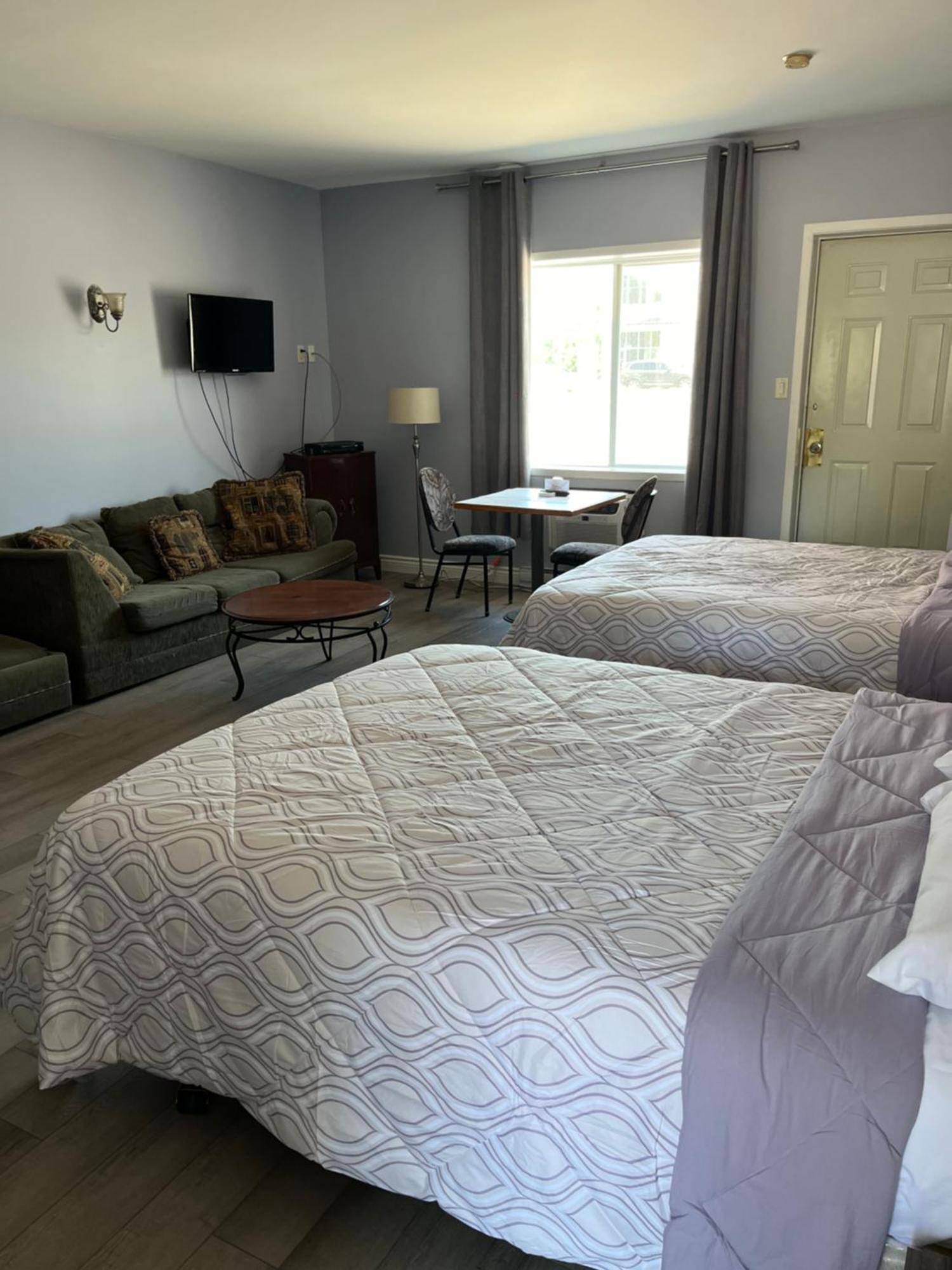 Motel La Siesta De Gascon Terrebonne Eksteriør bilde